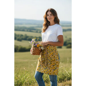 Handmade reversible cotton apron egg collector egg apron farmhouse rooster print